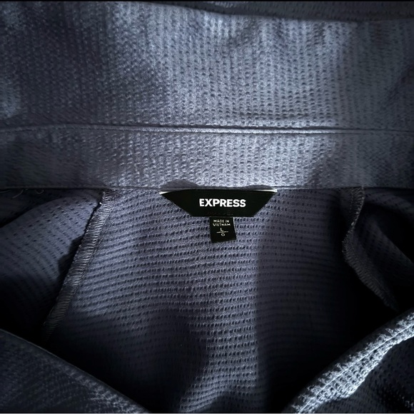 Express Relaxed Satin Portofino Shirt - Picture 3 of 3